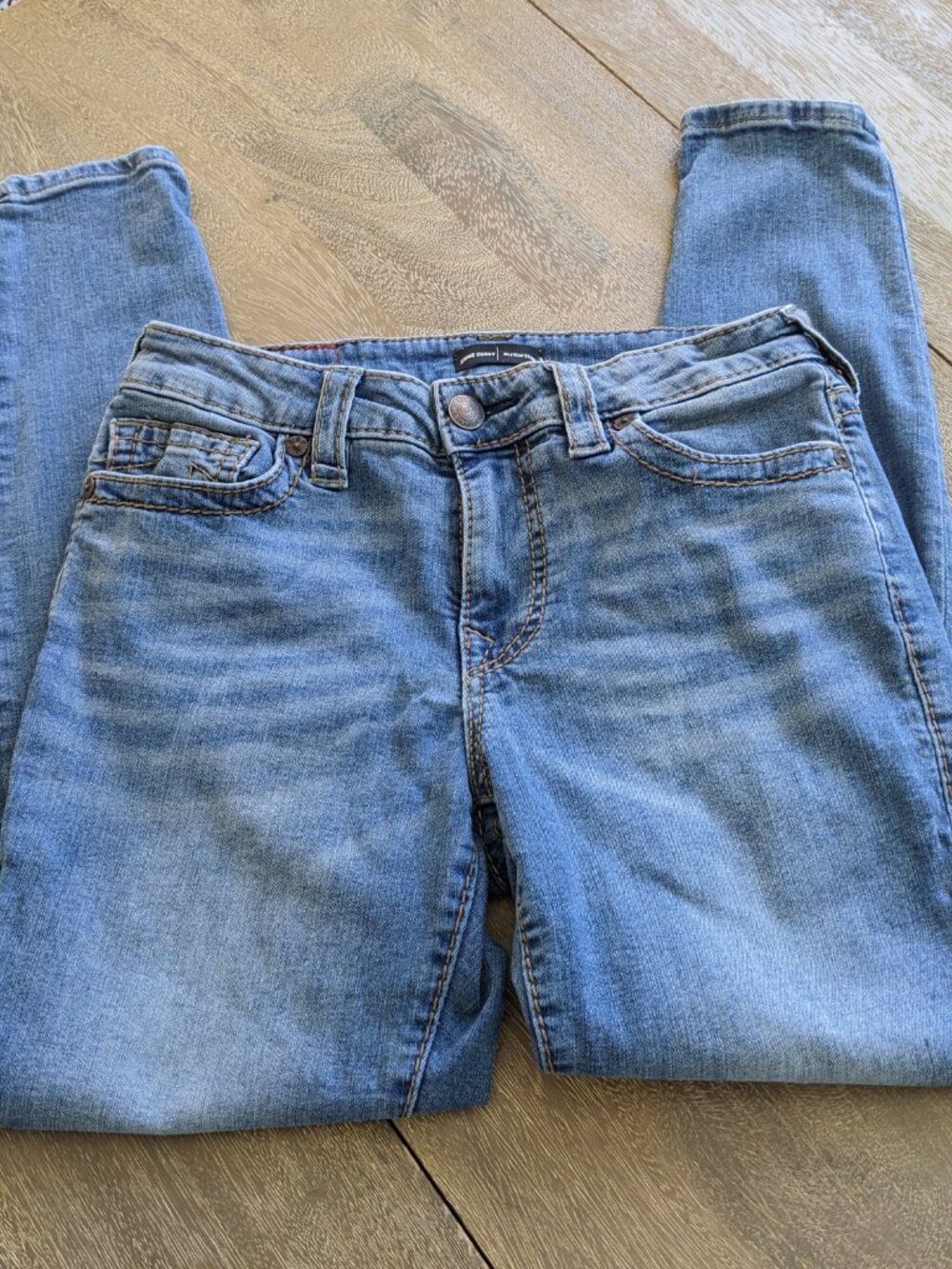 True Religion Light Wash Distressed Jennie Curvy, Mid Rise Skinny Jeans, Size 29